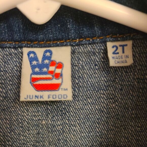 Junk Food Beatles Toddler Jean Jacket 2T - Picture 3 of 6